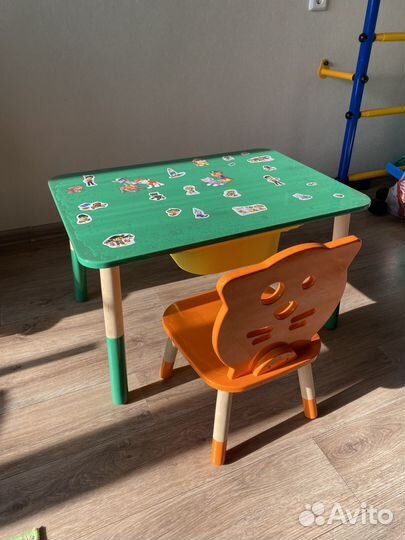 Детский стол и стул