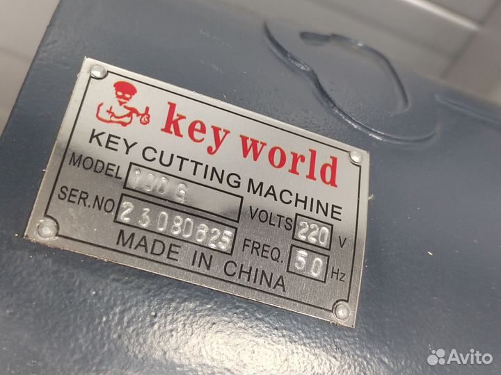 Станки для изготовления ключей новый