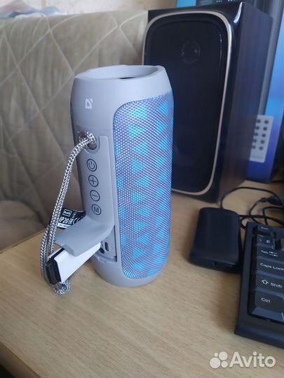 Портативная колонка bluetooth