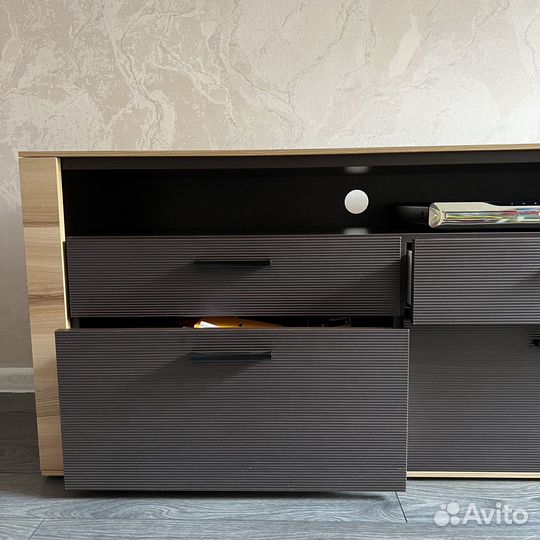 Тумба под тв