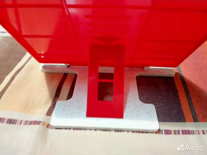 Подставка для книг