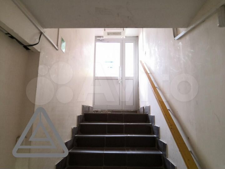 Продам помещение своб. назнач. 530м напротив метро