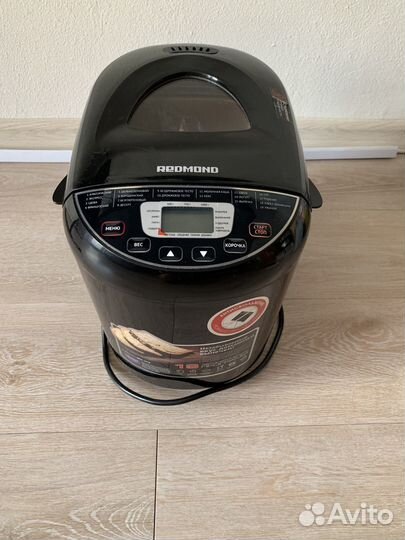 Хлебопечка redmond