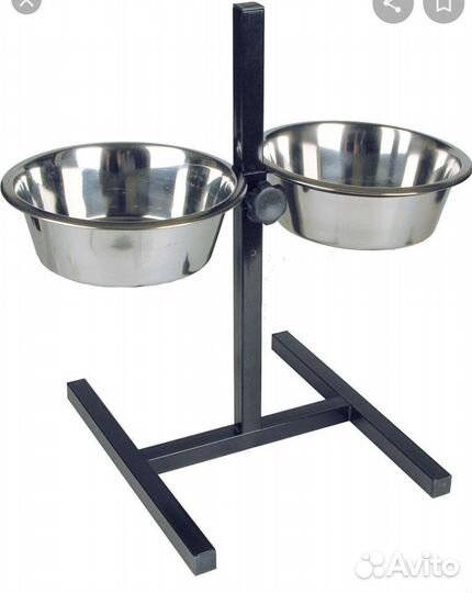 Подставка с чашками для кормления собак
