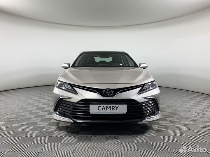 Toyota Camry 2.5 AT, 2022