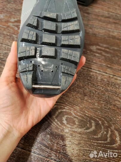 Лыжные ботинки размер 34