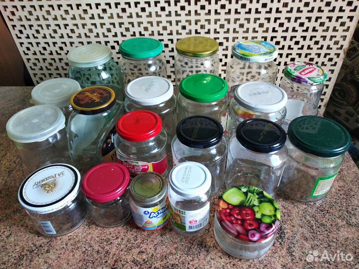 Банки с крышками