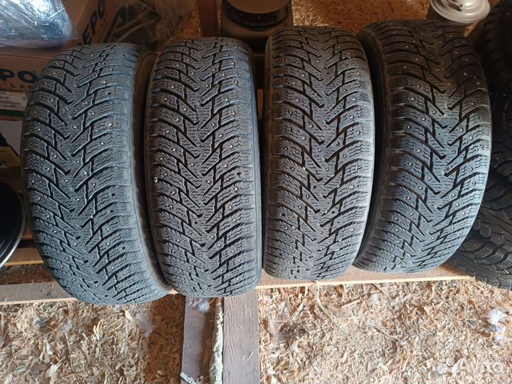 Nokian Tyres Hakkapeliitta 8 185/65 R14
