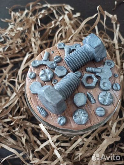 Банка для хранения с декором из полимерной глины