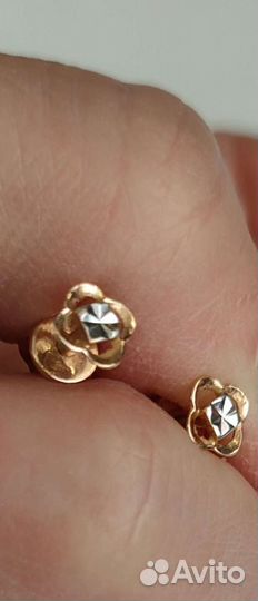 Золотые серьги