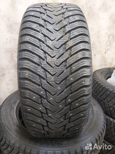 Nokian Tyres Hakkapeliitta 8 SUV 275/50 R20 113T