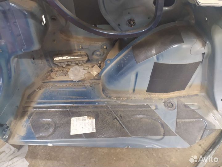 Заднее левое крыло Volkswagen Polo седан