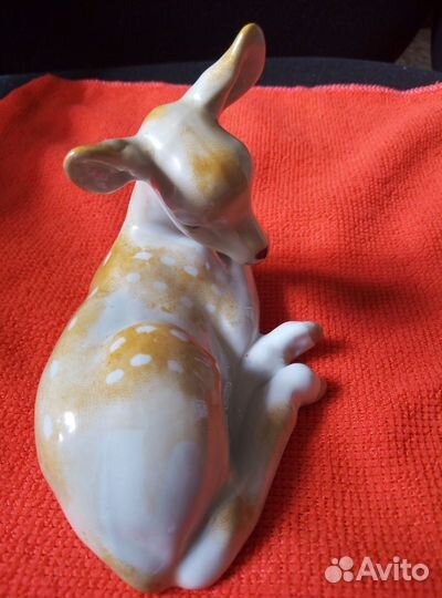 Статуэтка Олененок