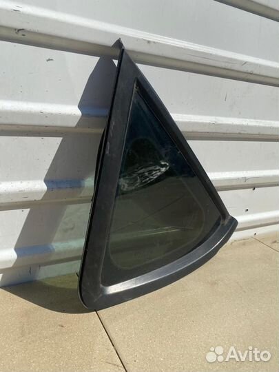 Стекло треугольник заднее правое Kia Ceed (ED)
