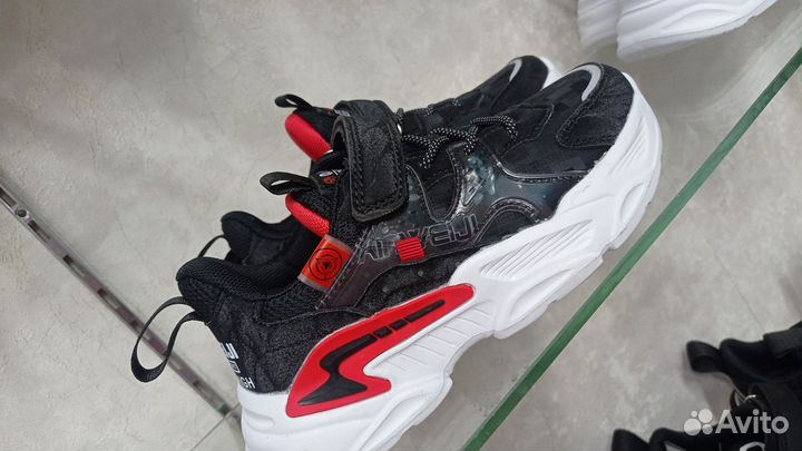 Кроссовки для мальчика 34 размер новые