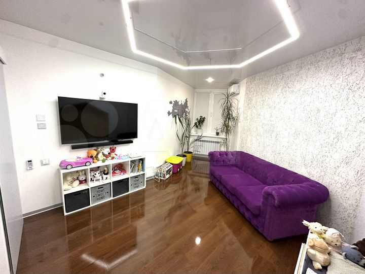 2-к. квартира, 70 м², 8/19 эт.