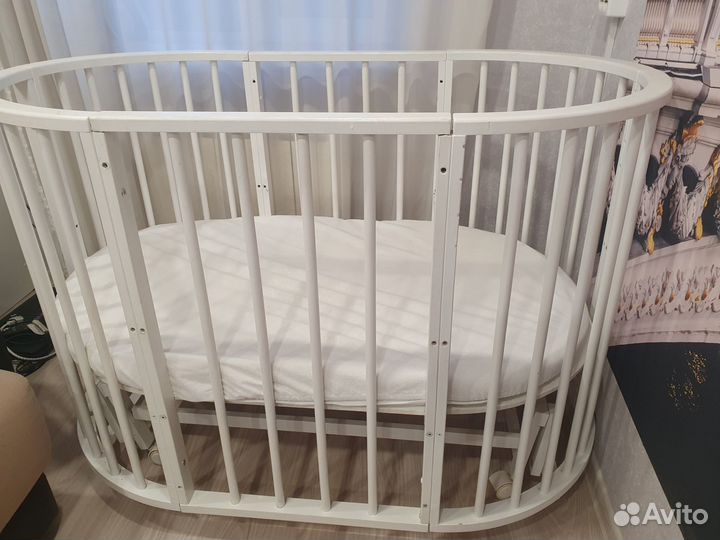 Детская кроватка трансформер с маятником