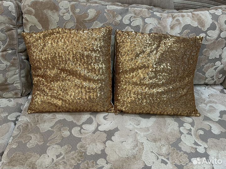 Подушка с пайетками