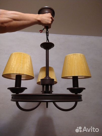 Люстра и бра