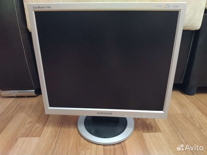 Samsung syncmaster 710n и 740n (за 1 шт)