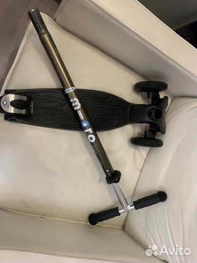 Самокат Micro Maxi T- tube black черный