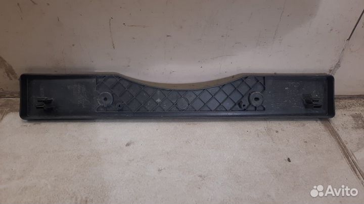 Накладка бампера переднего под гос номер