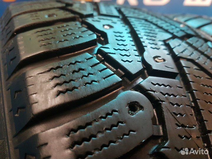 Pirelli Ice Zero 205/60 R15