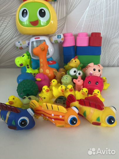 Развивающие игрушки для малышей, погремушки