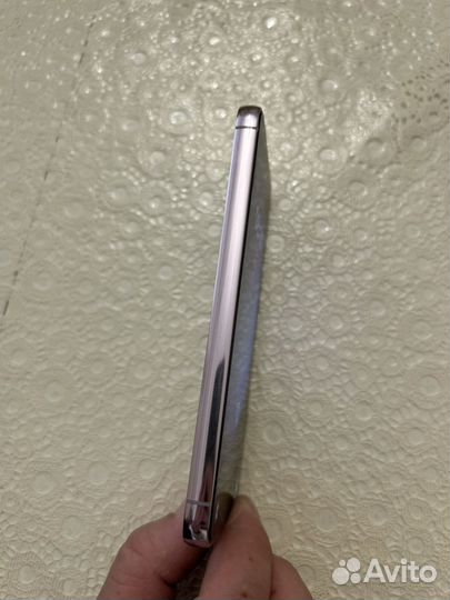 Samsung Galaxy S23, 8/256 ГБ