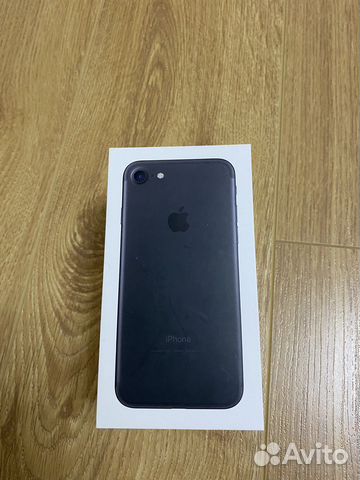 Оригинальные коробки iPhone 7;3gs