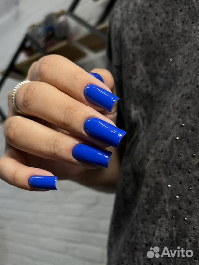 Модель на маникюр