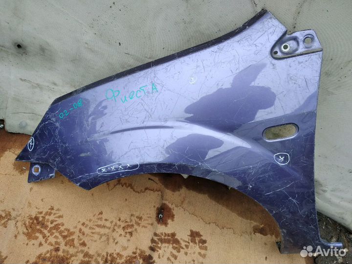 Крыло Ford Fiesta