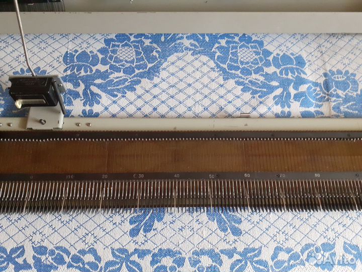 Вязальная машинка Нева-3