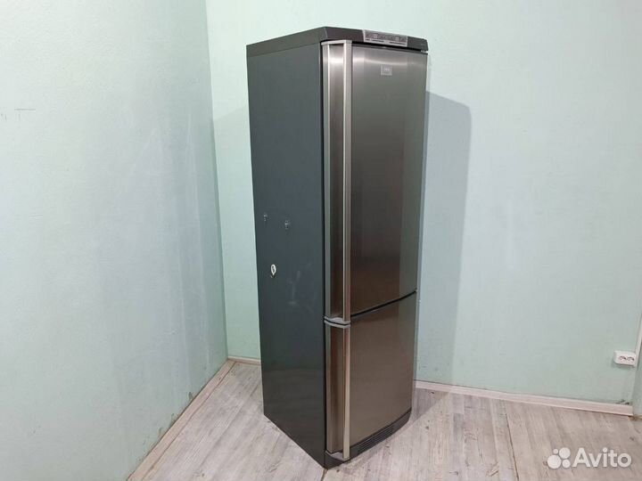 Холодильник AEG