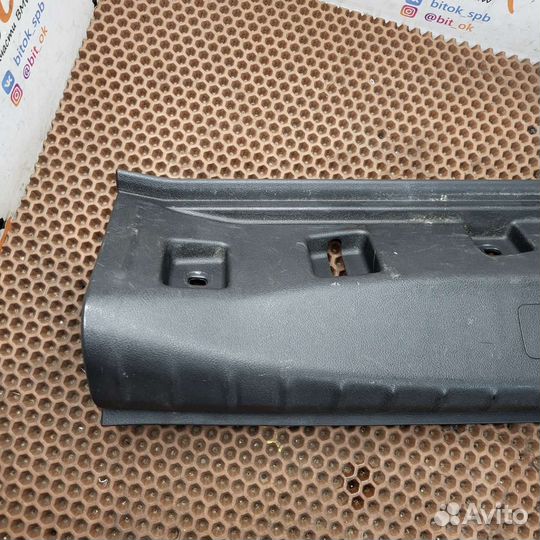 Накладка погрузочного борта BMW g30 f90