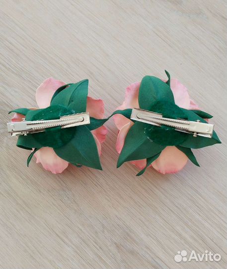 Заколки для волос