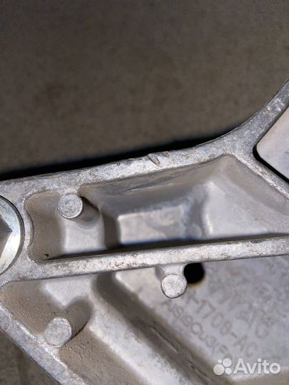 Крепление опоры vag