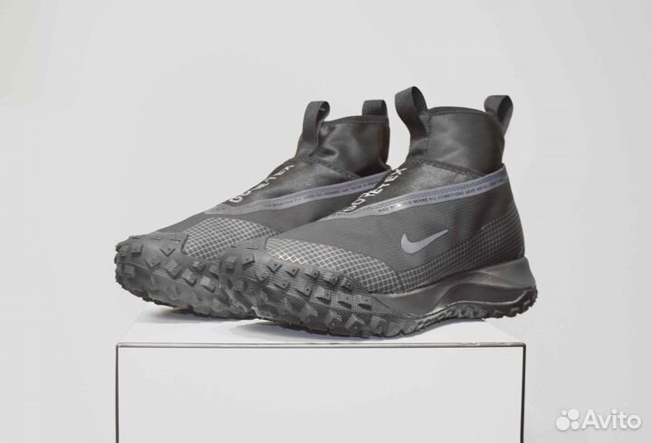 Nike ACG Mountain Fly (41/42, Всесезон)