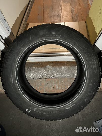 Pirelli Ice Zero 205/55 R16 V