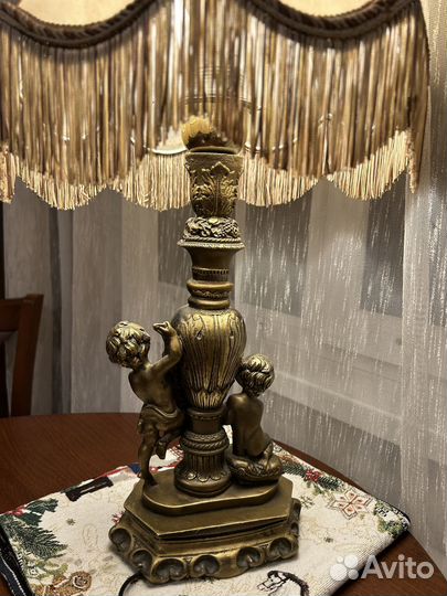 Лампа настольная