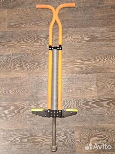 Прыгалка кузнечик