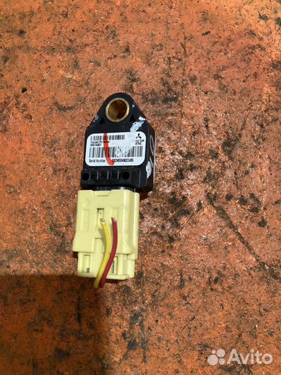 Датчик AIR BAG Mitsubishi Outlander XL