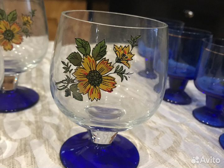 Бокалы рюмки Цветное стекло Чехия Винтаж