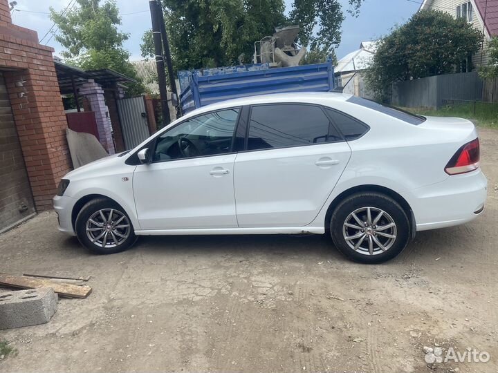 Volkswagen Polo 1.6 AT, 2018, 100 000 км