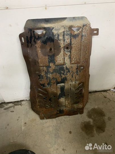 Защита двигателя Mitsubishi L200