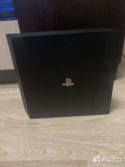 Игровая приставка ps4 pro 1tb