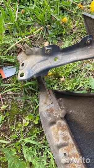 Крыло переднее правое Toyota Carina E седан 4AFE