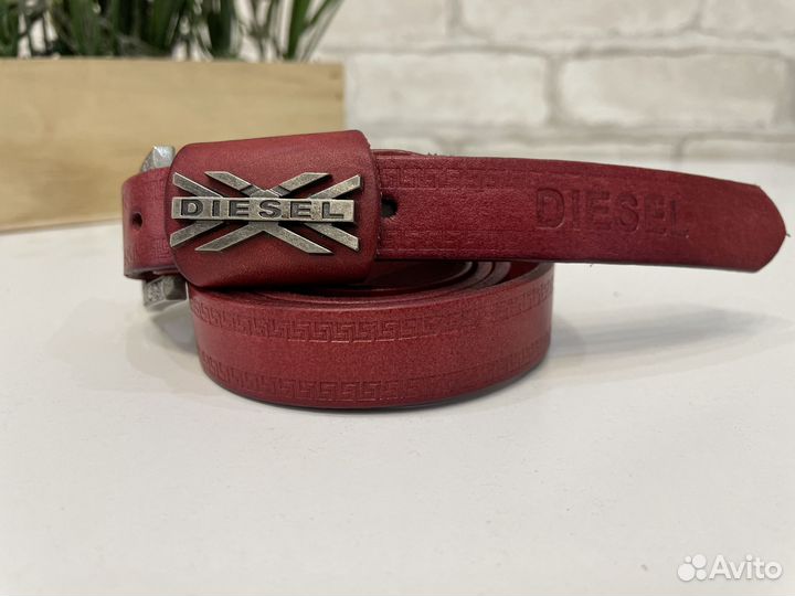 Ремень женский натуральная кожа красный