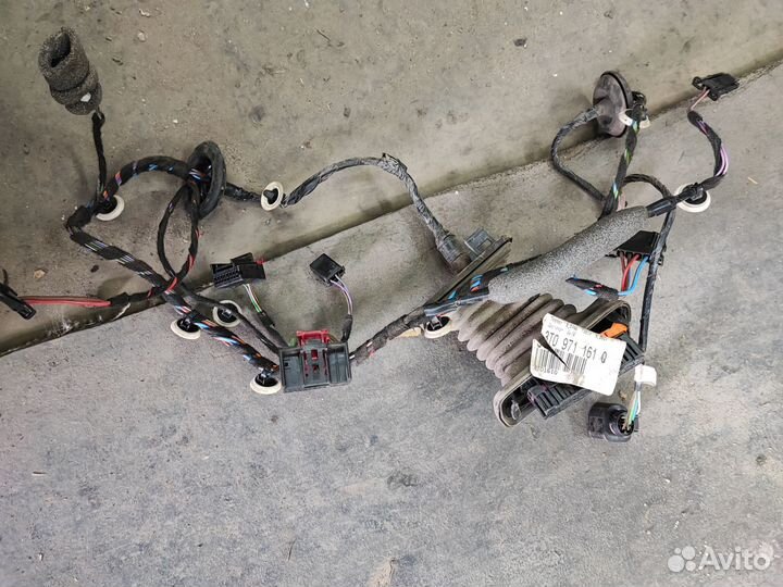 Проводка (коса) задней левой двери skoda superb II