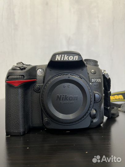 Nikon D7000 body